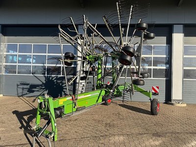 Fendt Former 880