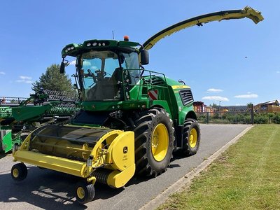 John Deere 9600i mit Kemper 375pro und 639 PickUp