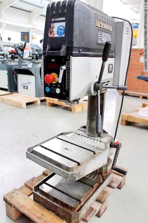 Bench Type Drilling Machines IBARMIA KM-25 VE