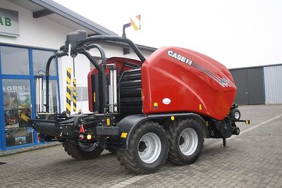 Case IH RB 545 Press-/Wickelkombination