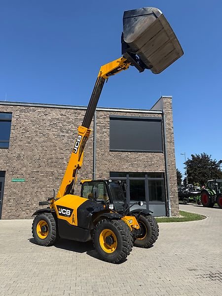 JCB 527-58
