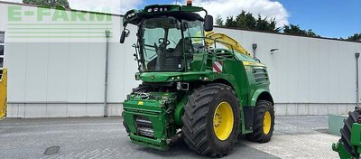 John Deere 8500