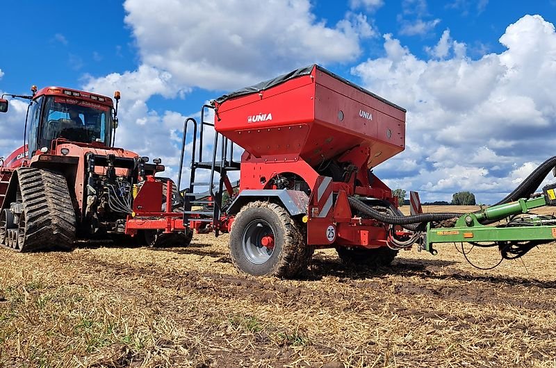Unia USF 1600/2 Fronttank 1600 l Saatguttank Düngertank