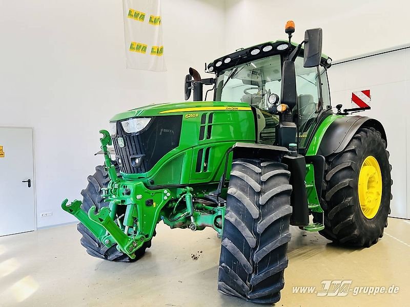 John Deere 6250R ULTIMATE CommandPro