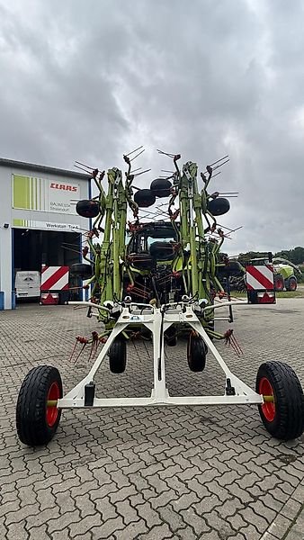 Claas Volto 1100T