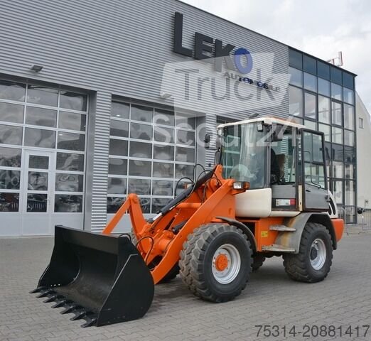 Radlader schaeff Terex SKL 834 Palettengabel und Schaufel gebraucht