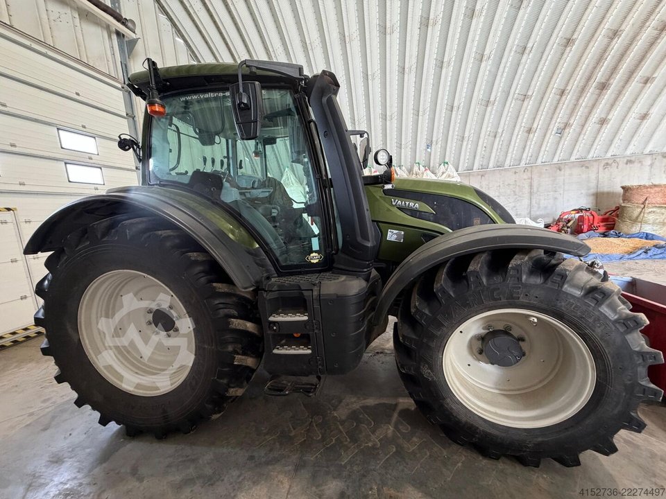 Valtra N155