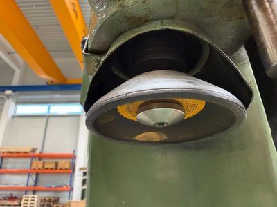Mikron - 120.01 - 1972 - Kegelradschleifmaschine