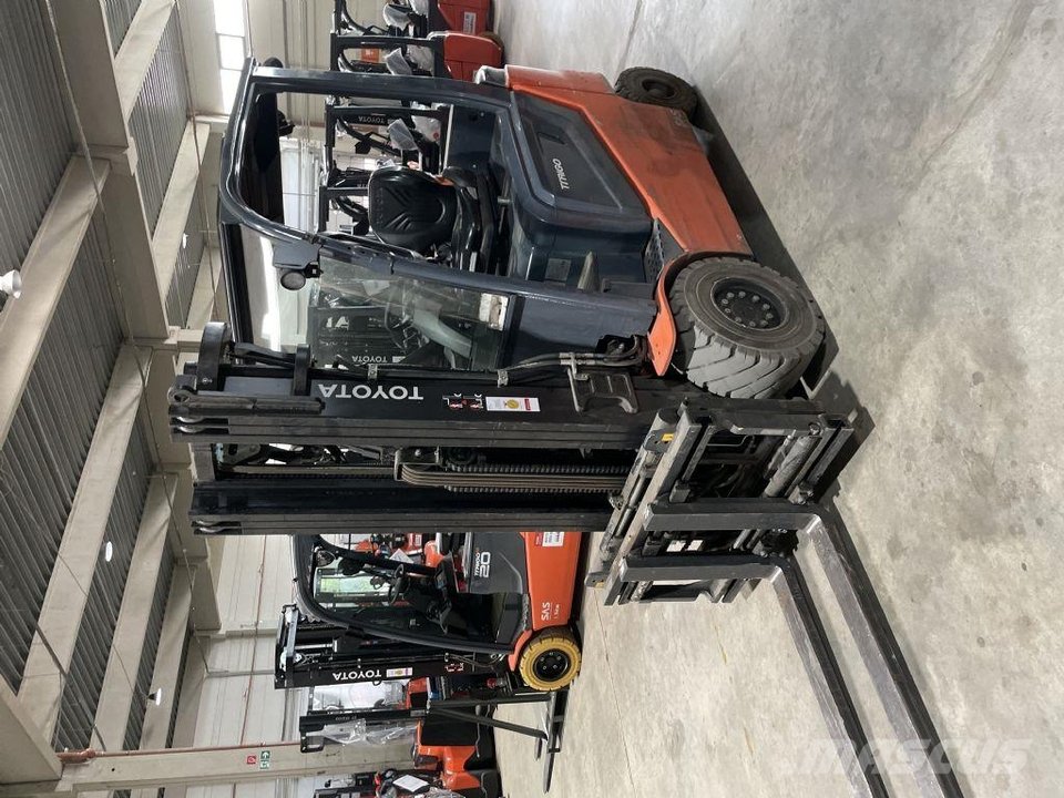 Toyota 9FBM30T