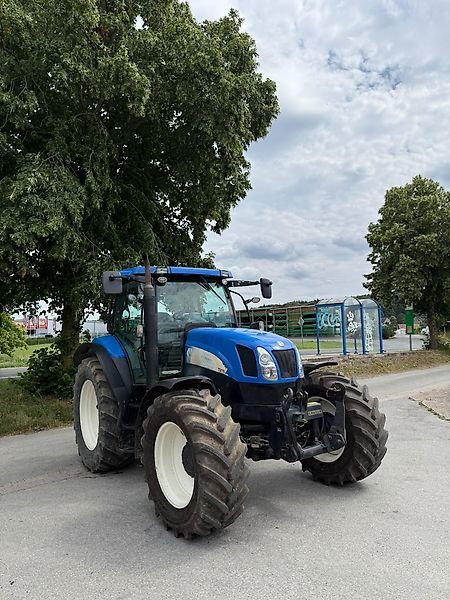 New Holland TS115A