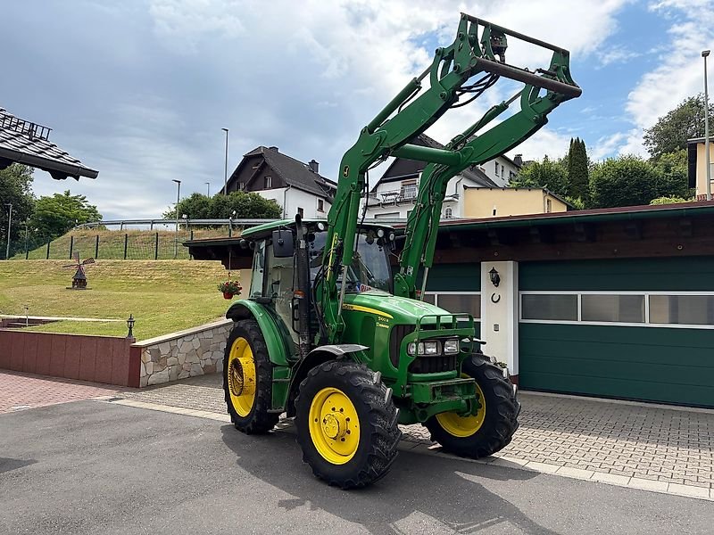 John Deere 5100 R Allradtraktor Frontlader Druckluft Klima