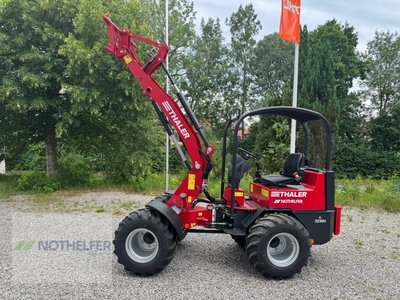 Thaler 2230 H *breite Aufstiegsstufe* Hoflader