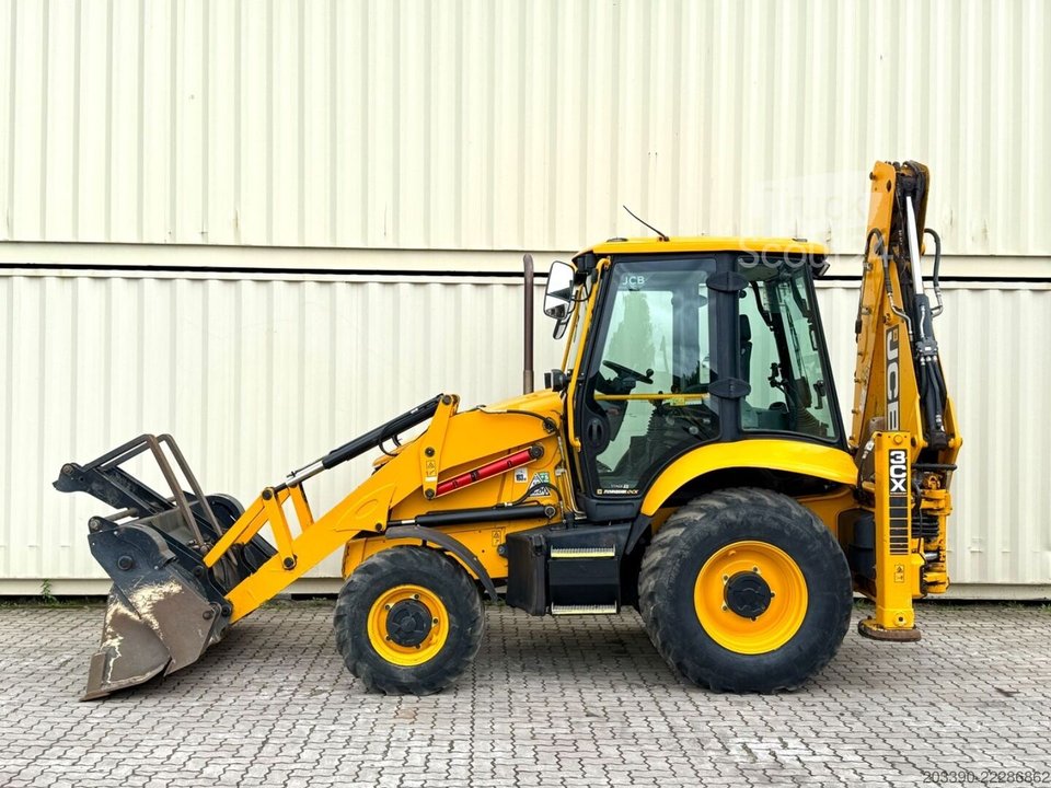 Baggerlader JCB 3CX Plus, 2021 BJ, 5.436 H, 81 KW/ 110 PS gebraucht