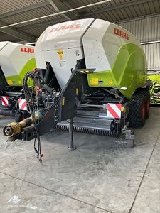 Claas Quadrant 5200 FC Tandem