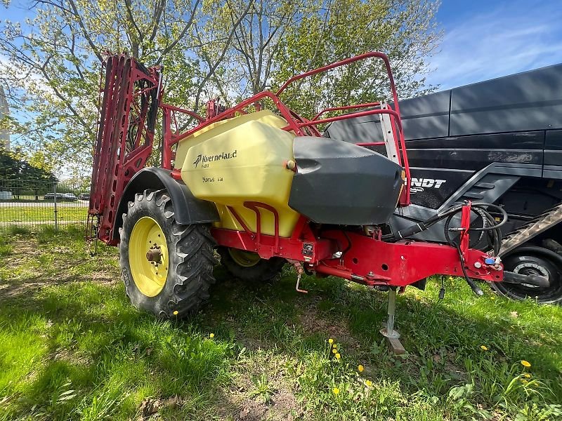 Kverneland Ikarus S38