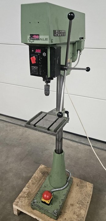 Column-Type Drilling Machines FLOTT SB 15 ST