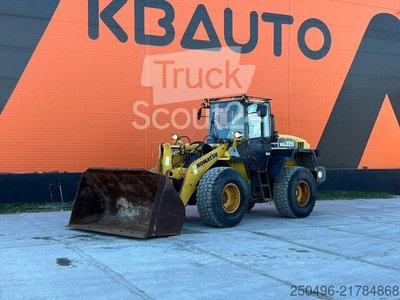 Radlader Komatsu WA 320-5 CENTRAL CUBRICATION / TAMTRON SCALES gebraucht