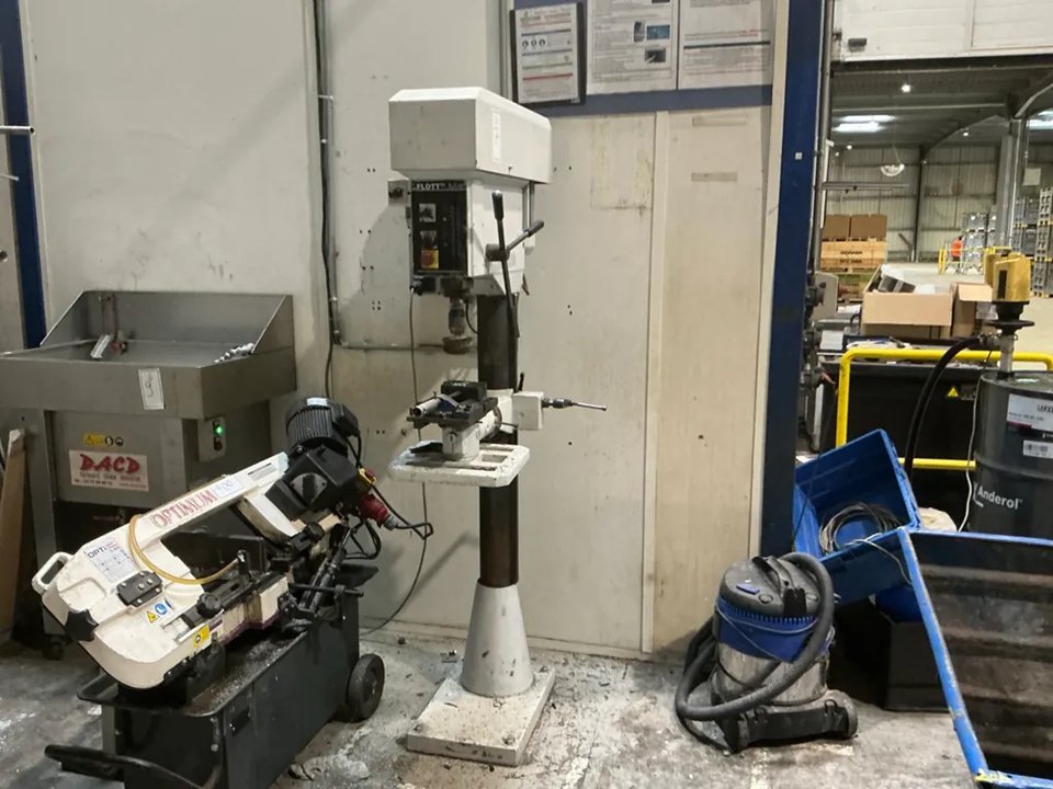 FLOTT M4 Bohrmaschine
