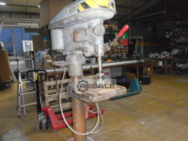 Column-Type Drilling Machines FLOTT B15