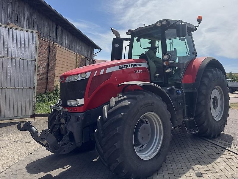Massey Ferguson MF 8690 Dyna-VT