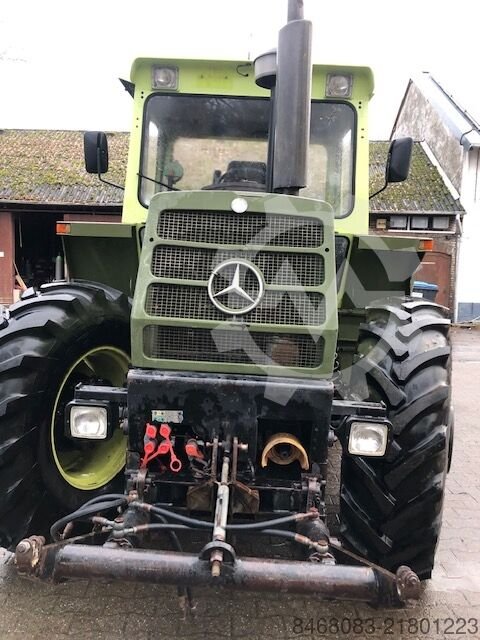 Daimler-Benz MB 1300