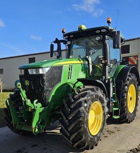 John Deere 7270