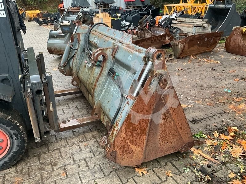 Liebherr 4in1 2400mm