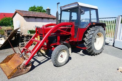 IHC 644S Hinterrad mit Frontlader - Volle Funktion - 5800 Euro