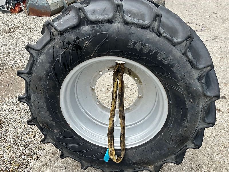 Mitas 540/65 R28