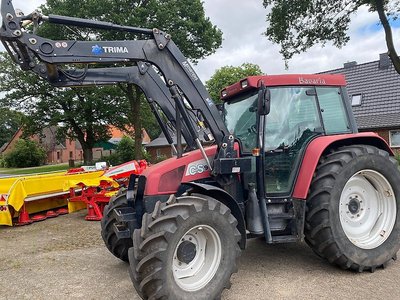 Case CS 94 mit Forntlader