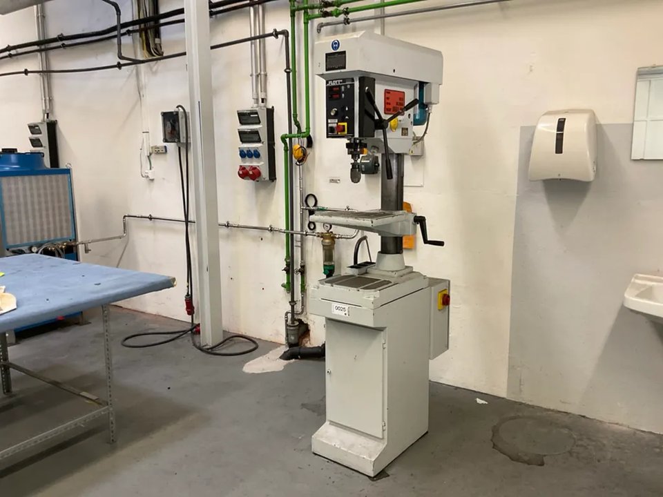 FLOTT - 25 STG E - Säulenbohrmaschine