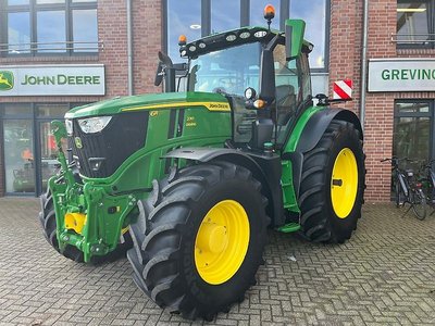 John Deere 6R230