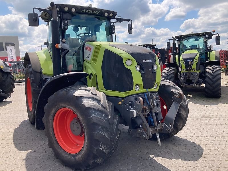 Claas Axion 810 CMatic