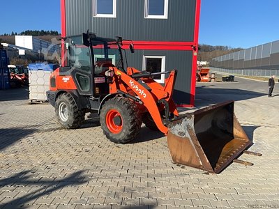 Kubota R065