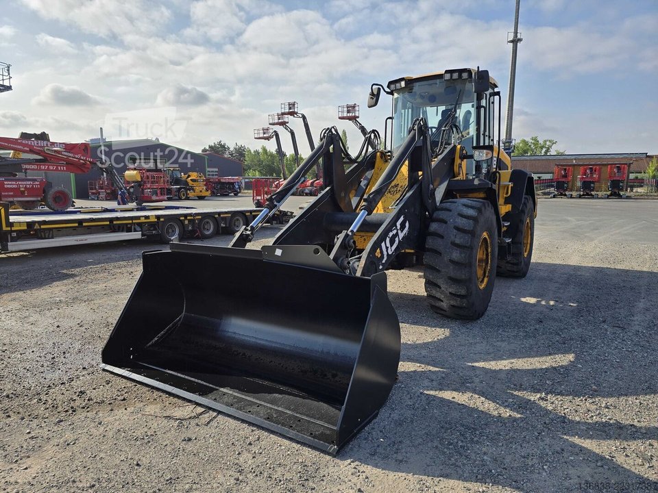 Radlader JCB 437 HT SHL gebraucht