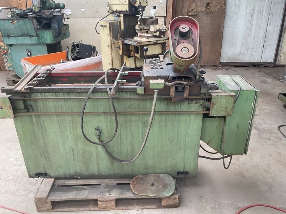 1980 Reform AR 8 L Hochleistung Schleifmaschine