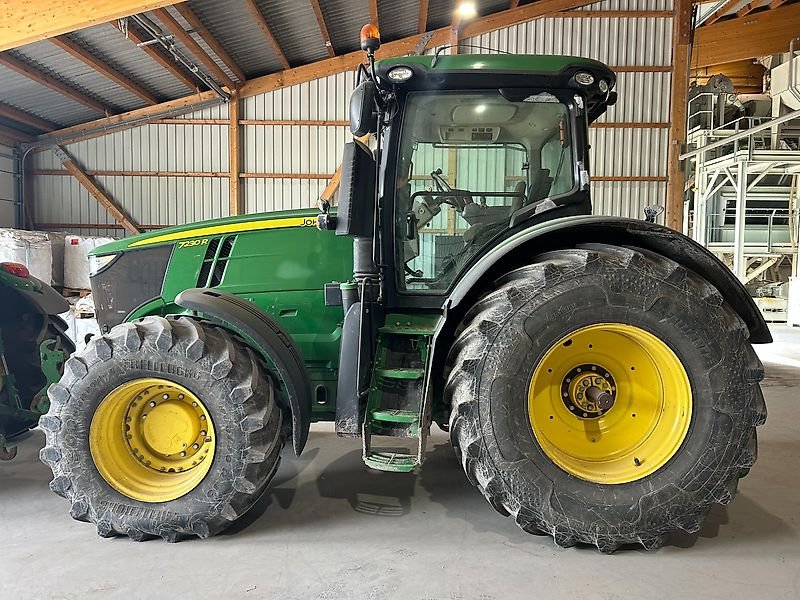 John Deere 7230R