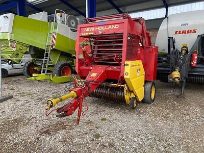 New Holland Rundballenpresse New Holland Typ 841 Landwirtmaschine