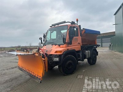 Mercedes-Benz Unimog 400