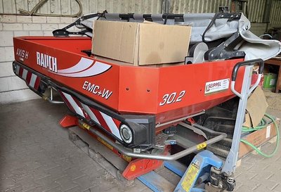 Rauch Axis H 30.2 EMC Vari Spread Pro Isobus