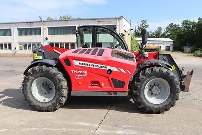 Massey Ferguson TH 7038