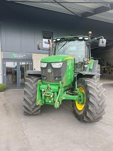 John Deere 6210R