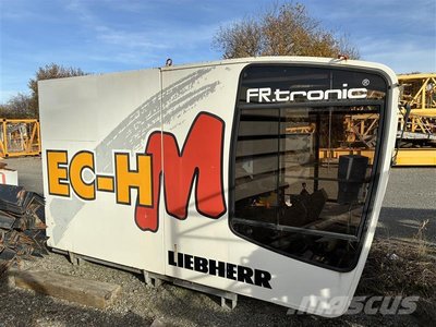 Liebherr 132 EC-HM 6