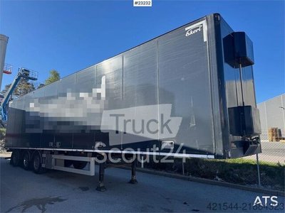 Koffer Ekeri box semi-trailer with full side opening and lift gebraucht