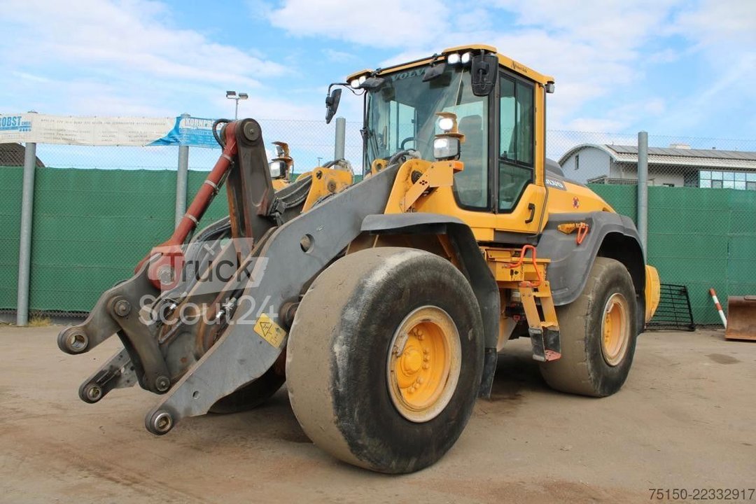 Radlader VOLVO L120H - Waage - Nr.: 206 gebraucht