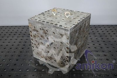 Bat Magnesium Shaker Fixture Cube M8