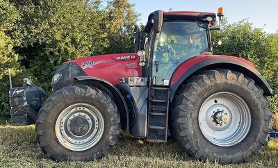 Case IH OPTUM 270 CVX