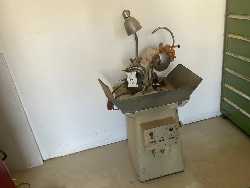 CHRISTEN 2-32 Bohrere-Schleifmaschine