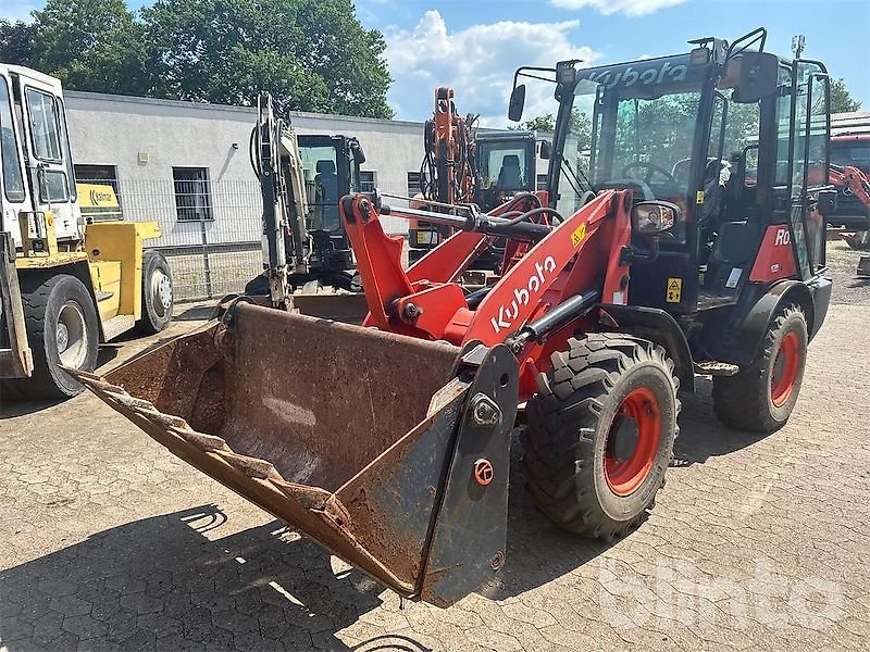Kubota R070