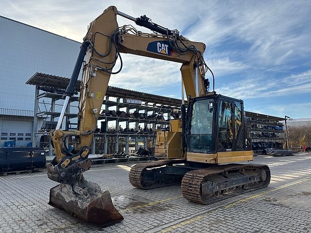 Caterpillar 325FL
